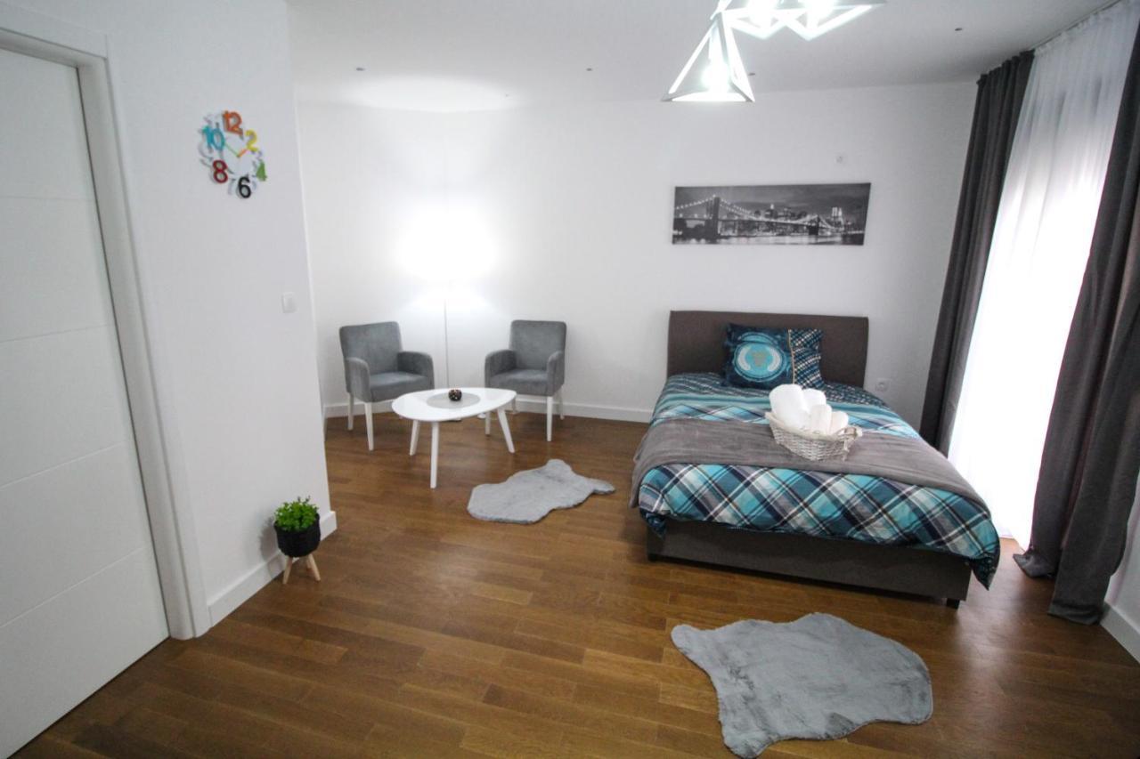 Aria Apartmani Ποντγορίτσα Εξωτερικό φωτογραφία