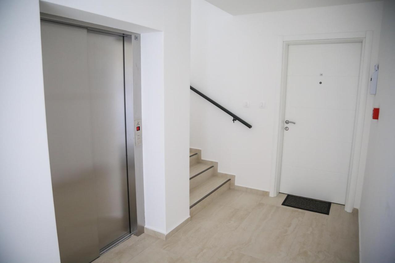 Aria Apartmani Ποντγορίτσα Εξωτερικό φωτογραφία